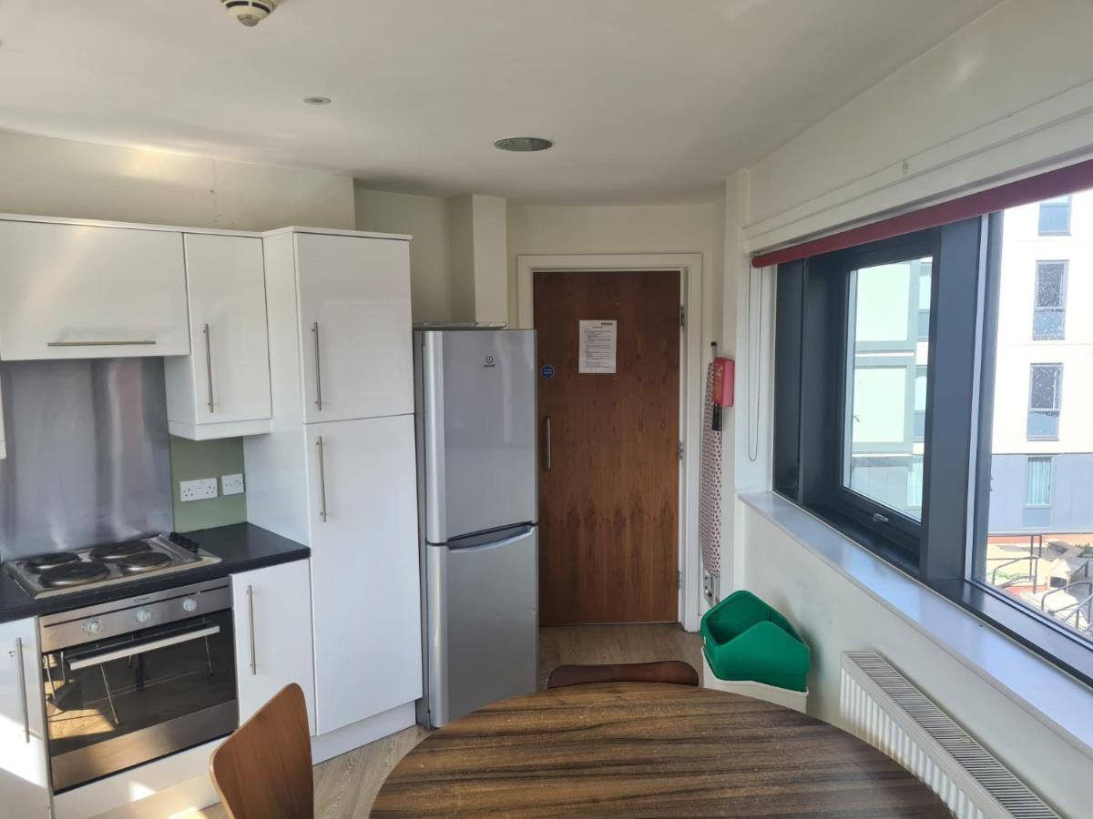 Zeni 3 Bed Apartment In Central Exeter Extérieur photo